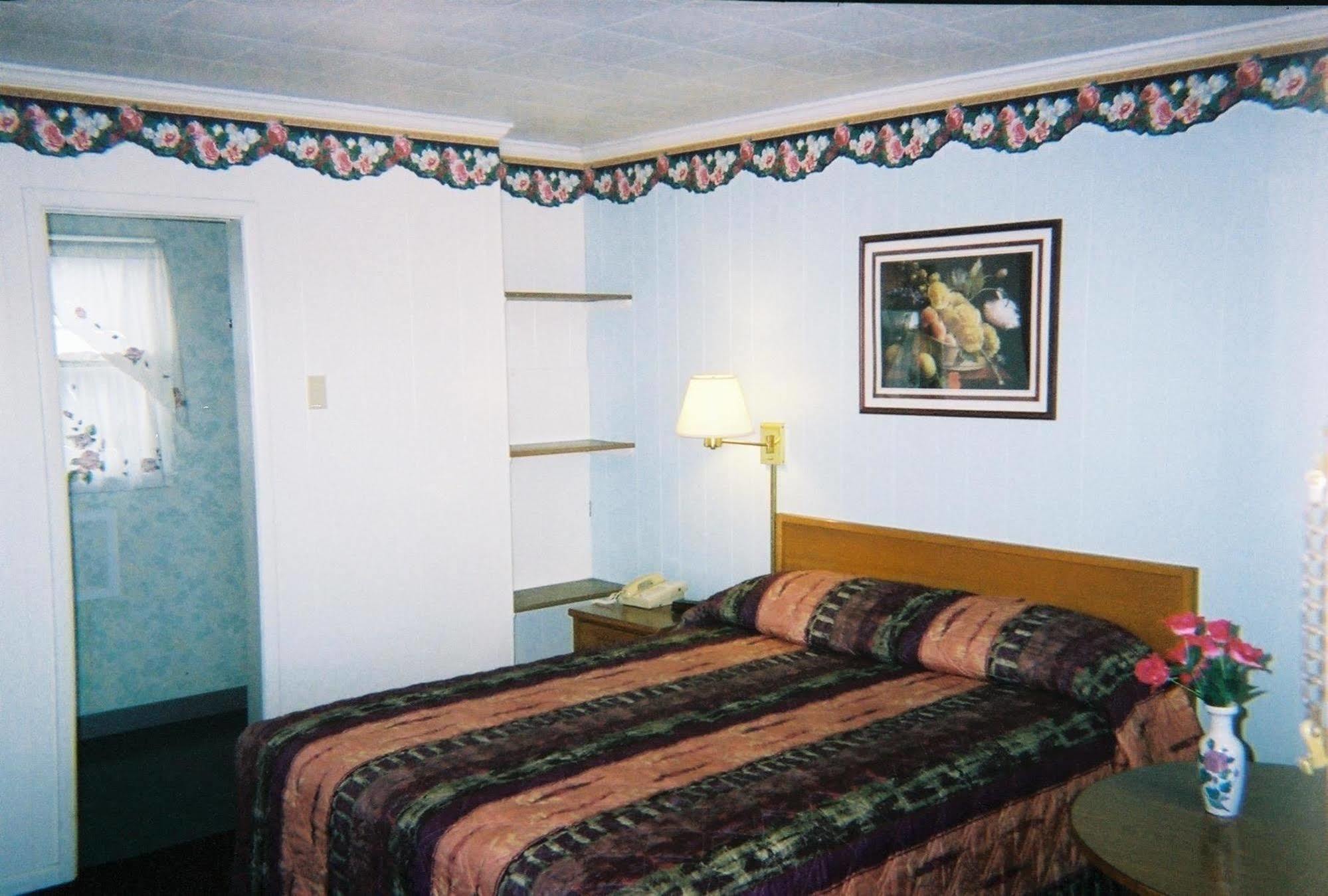 Rainbow Motel Montpelier Dış mekan fotoğraf